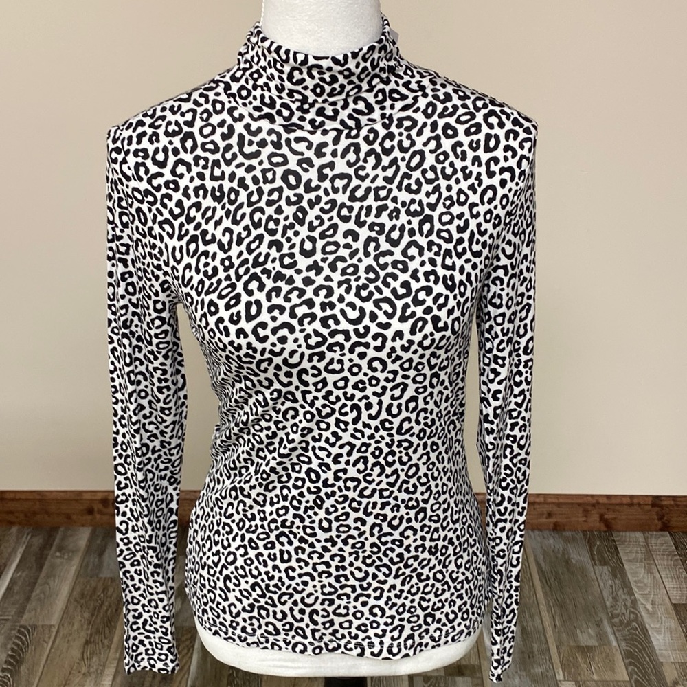 ❤️ANN TAYLOR TURTLENECK